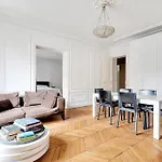 Charme Au Coeur De Paris