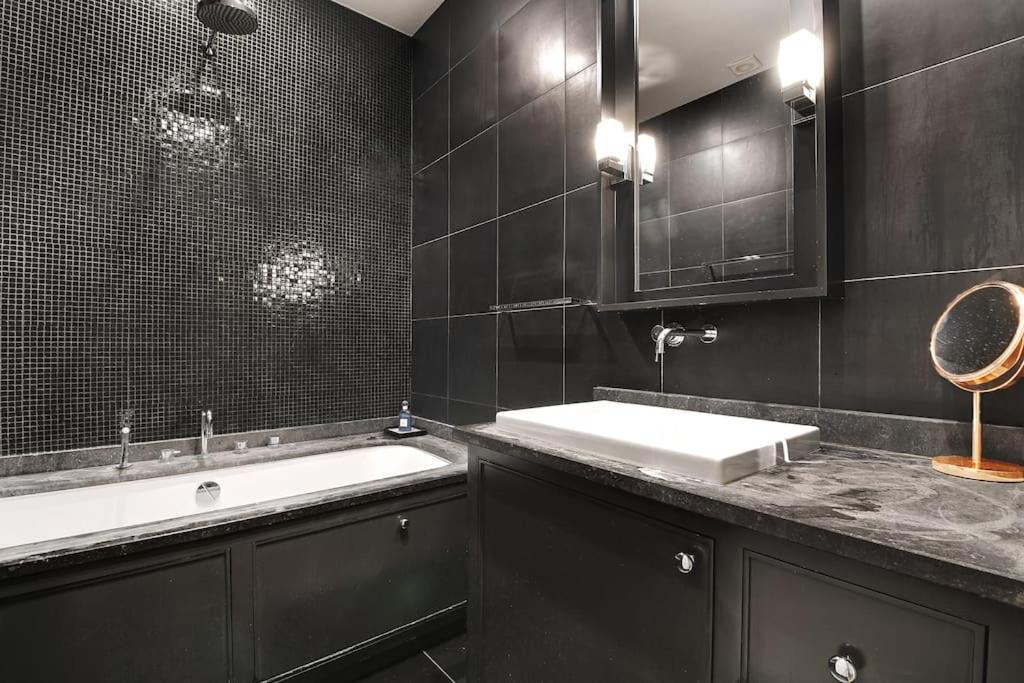 Charme Au Coeur De Apartment Paris